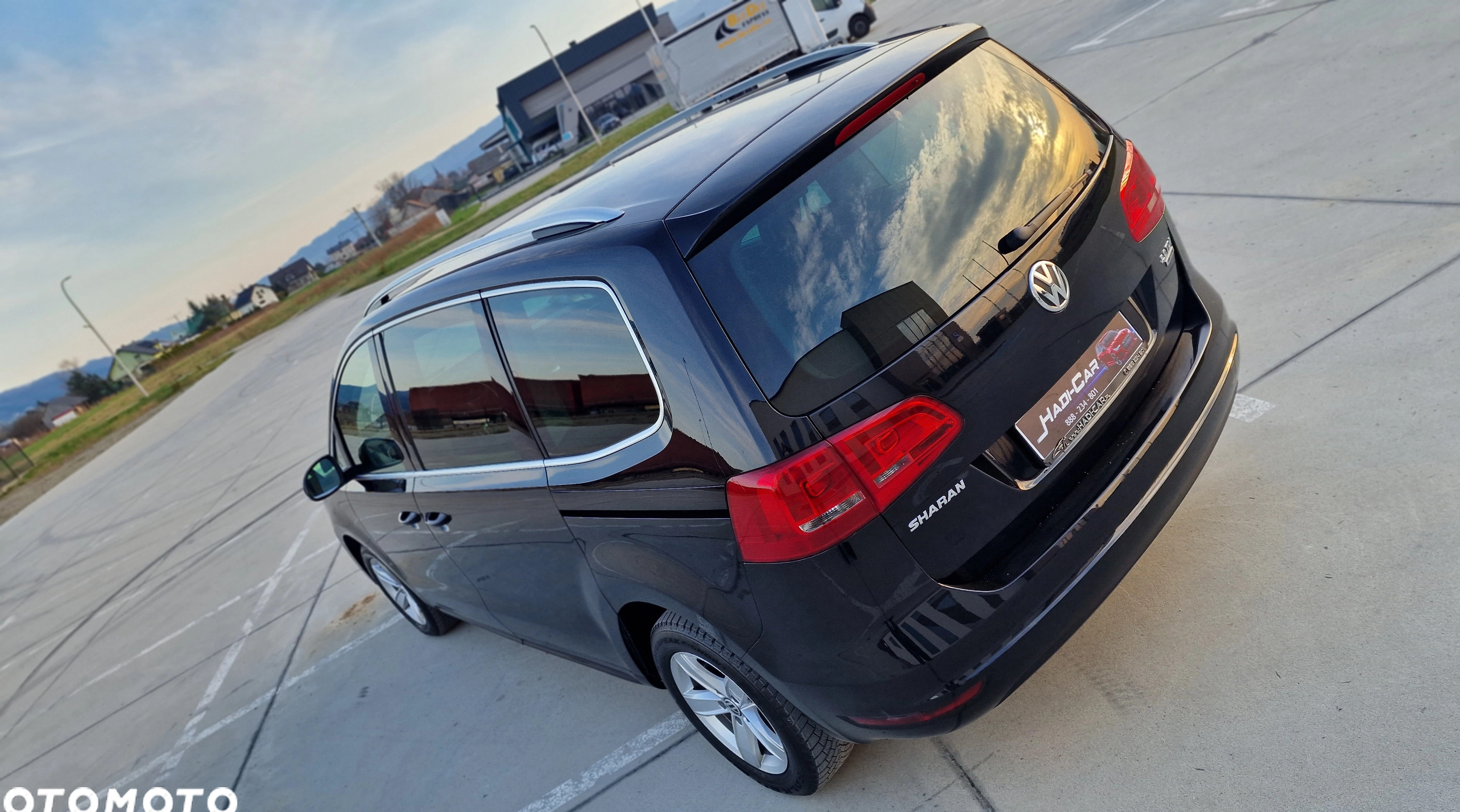 Volkswagen Sharan cena 49900 przebieg: 256000, rok produkcji 2012 z Kwidzyn małe 667